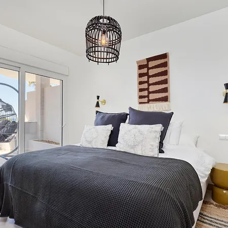 Renovated Douro - Balcony Right At The Sea Apartamento Estepona